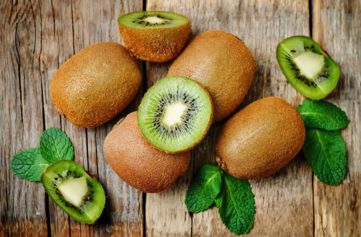 Kiwi giúp hỗ trợ cơ thể quá trình phục hồi sau viêm phổi