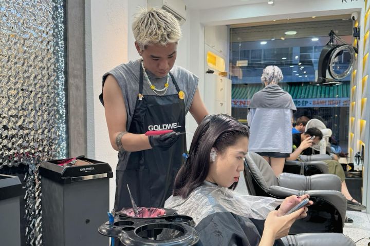 Hoàng Toni Hairsalon Nha Trang