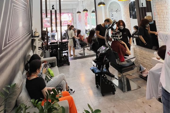 Salon Tóc Á Châu Bình Thạnh