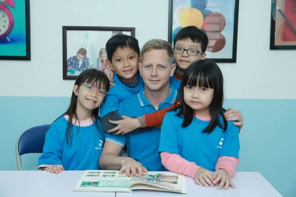 Dream Sky đào tạo tiếng Anh cho học viên từ 3 tuổi